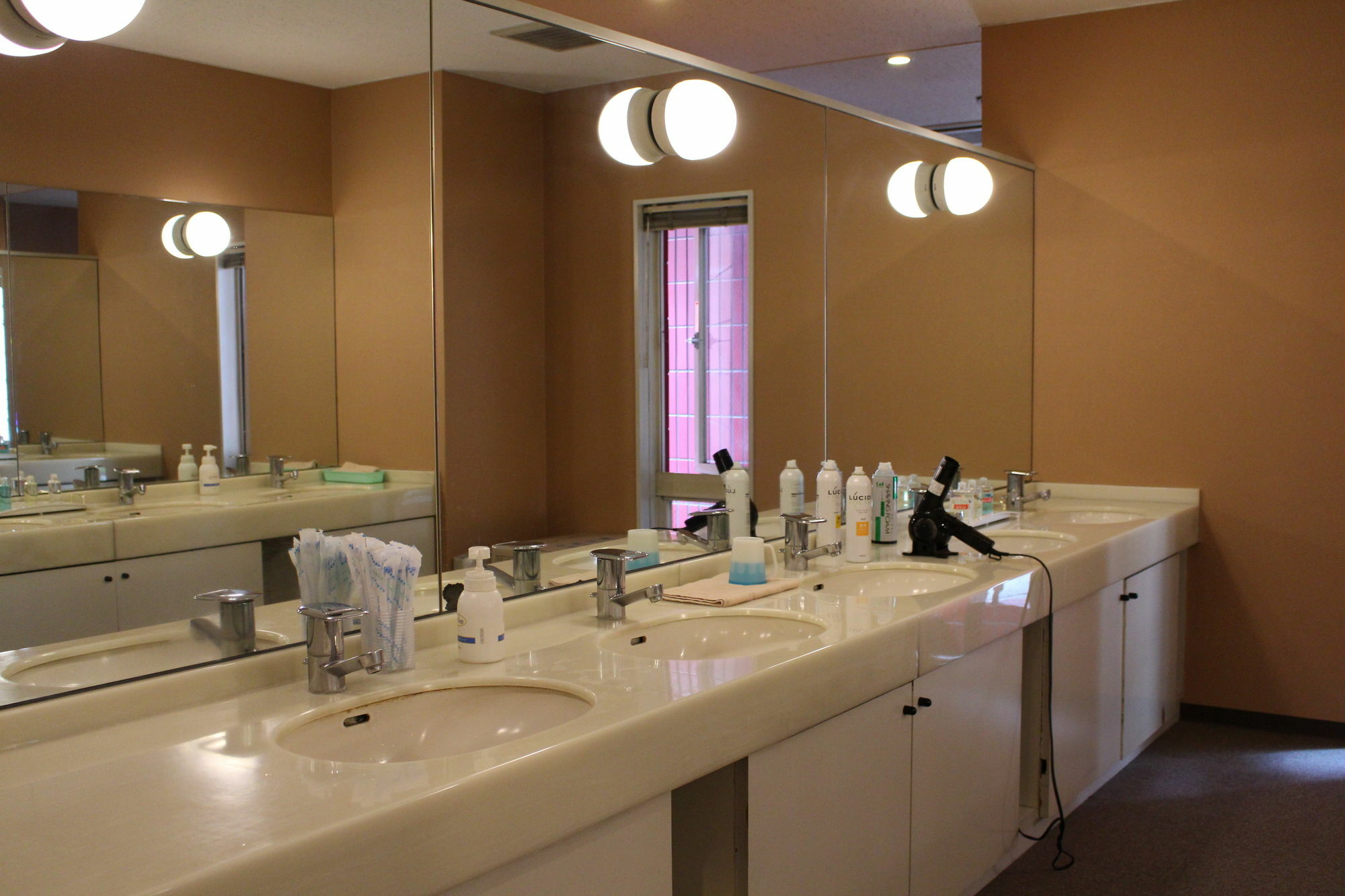 Sauna & Capsule Hokuo Kapselhotel Präfektur Tokio